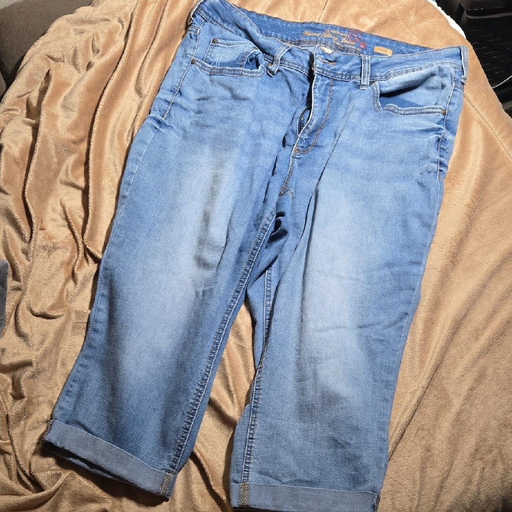 Faded Glory Light Blue Ankle Jeans